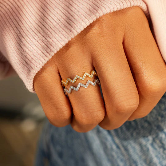 Highs and Lows Ring for Daughter with ‘Love from Mum’ Engraving Gift Set