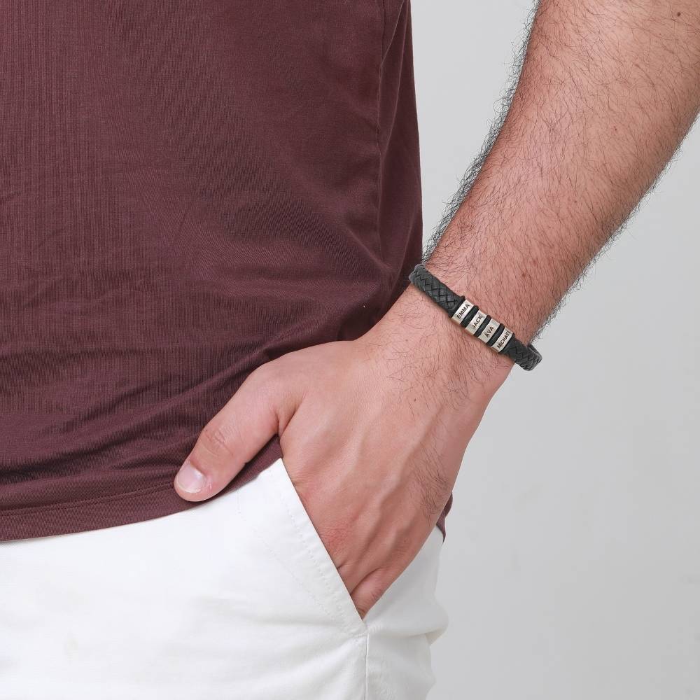 Best Dad in The World – Braided Black Leather Bracelet with Engraved Name Beads