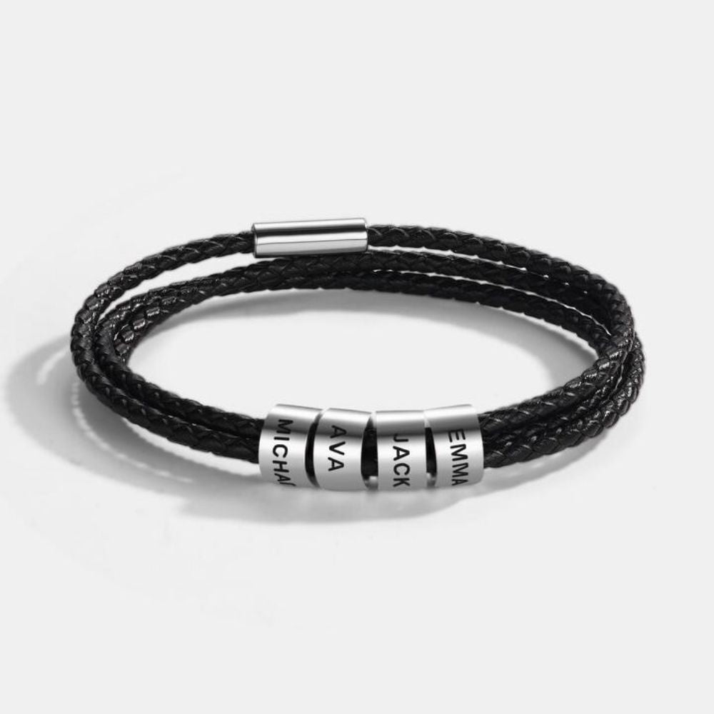 Inner Circle Timeless Bracelet with Engraved Name Beads