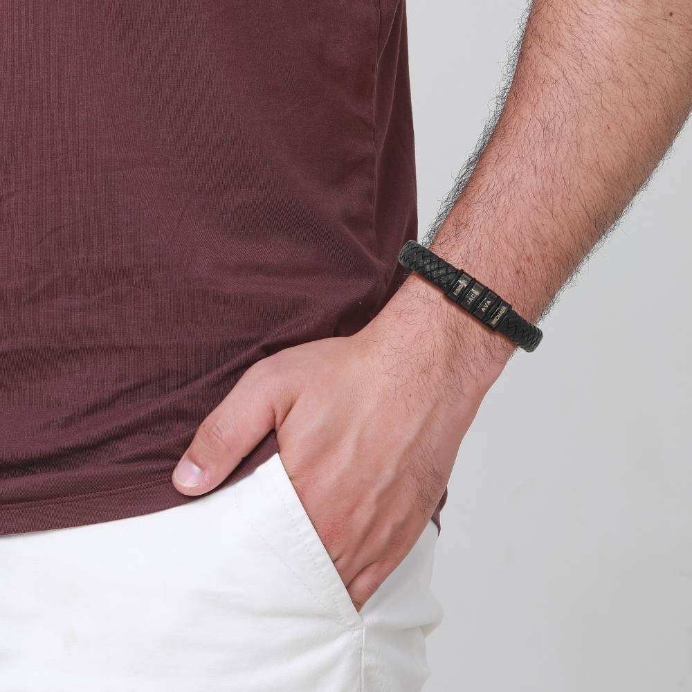 Best Dad In The World – Inner Circle Classic Bracelet with Engraved Name Beads