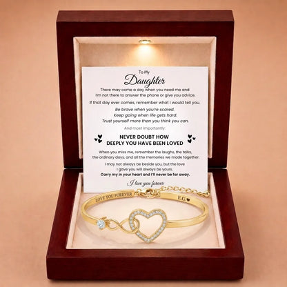 Forever Linked Bracelet For Daughter - 'Never Doubt A Mother’s Love'