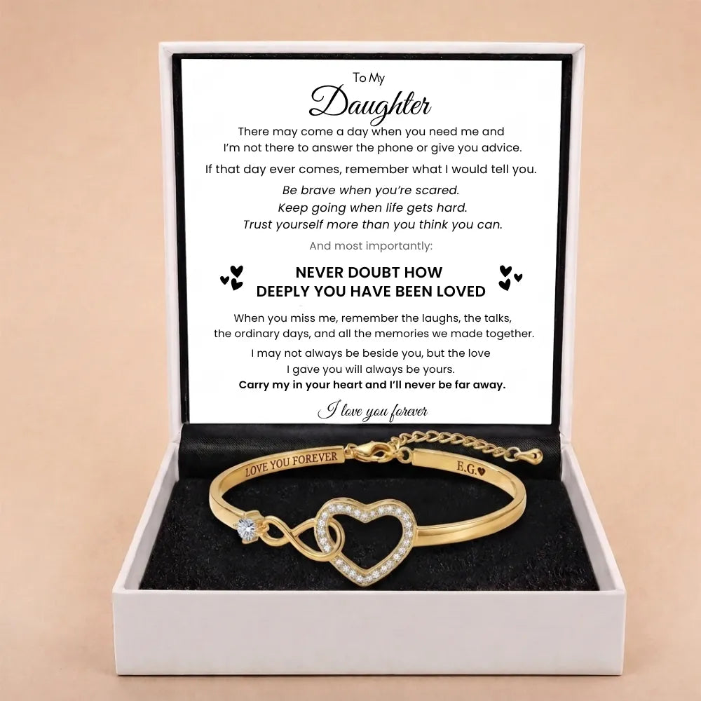Forever Linked Bracelet For Daughter - 'Never Doubt A Mother’s Love'