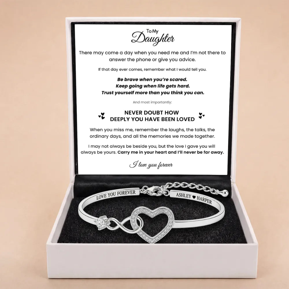 Forever Linked Bracelet For Daughter - 'Never Doubt A Mother’s Love'
