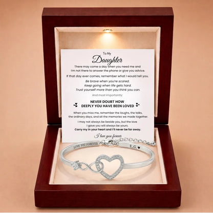 Forever Linked Bracelet For Daughter - 'Never Doubt A Mother’s Love'
