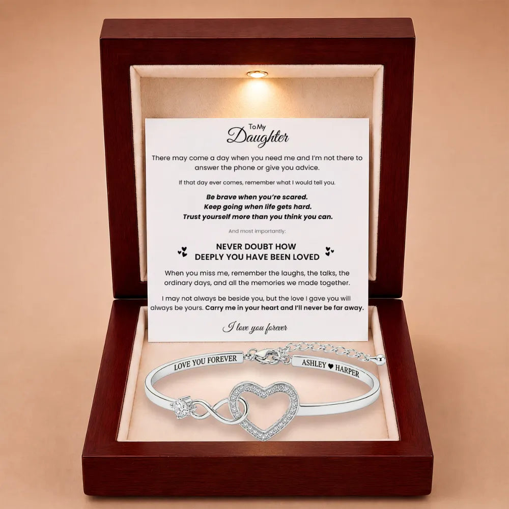 Forever Linked Bracelet For Daughter - 'Never Doubt A Mother’s Love'