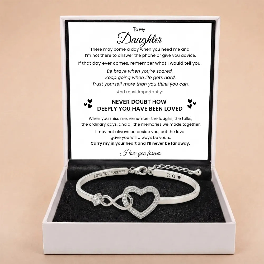 Forever Linked Bracelet For Daughter - 'Never Doubt A Mother’s Love'