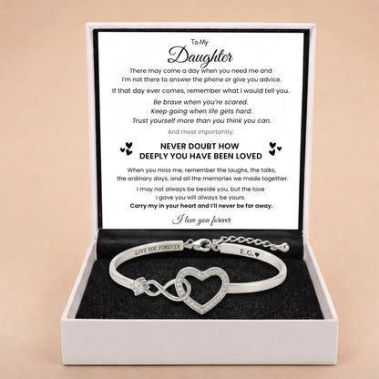 Forever Linked Bracelet For Daughter - 'Never Doubt A Mother’s Love'