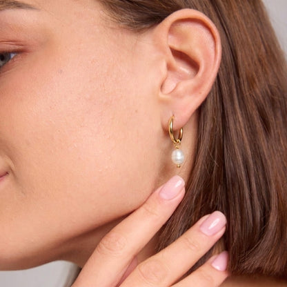 Mira Pearl Hoops