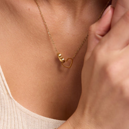 To The Best Mum In The World – Interlocking Hearts Name Necklace