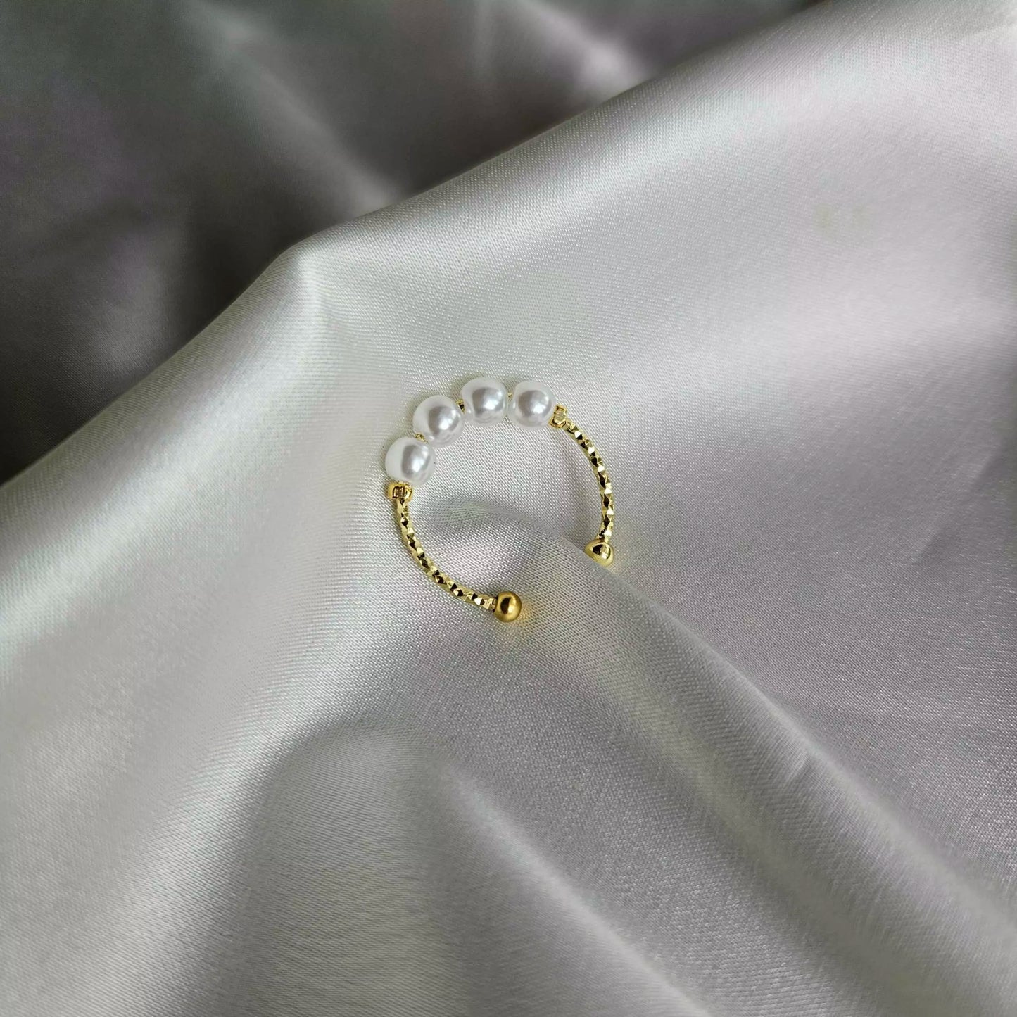 Pearl Fidget Ring